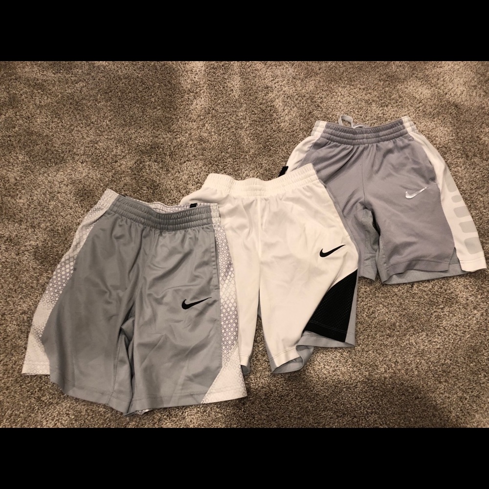 3 pairs of boys Nike size M shorts in EUC